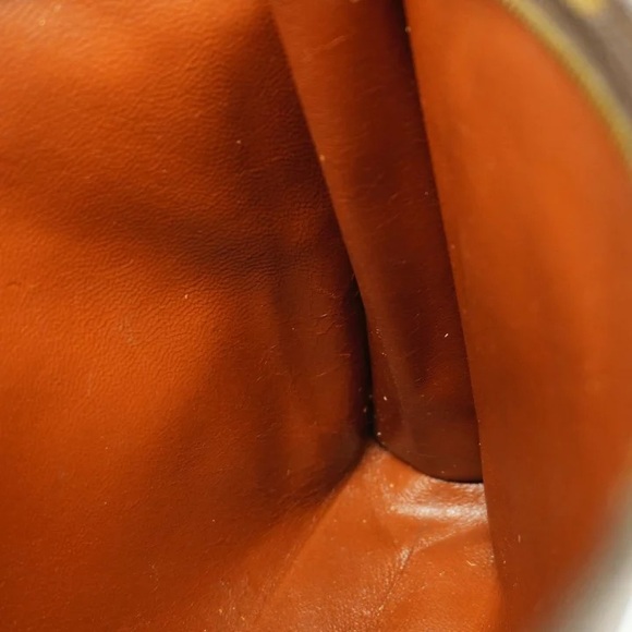 Authentic Louis Vuitton pochette 26 clutch monogram wristlet - Picture 5 of 11